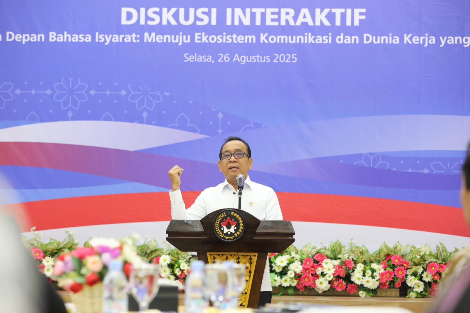Menko PMK Siapkan Bahasa Isyarat Masuk Kurikulum Pendidikan Nasional dan Syarat CPNS