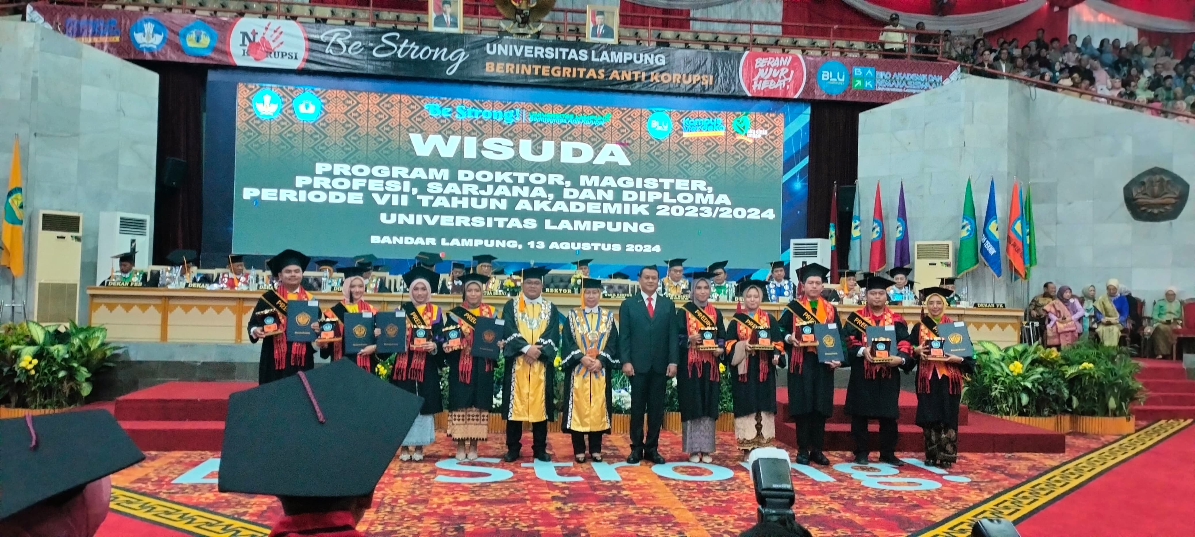 Periode Ke VII Tahun 2023/2024, Unila Mewisuda  823 Wisudawan/ti