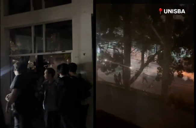 Saat Dijadikan Posko Medis, Oknum Aparat Diduga Serang Dua Kampus di Bandung