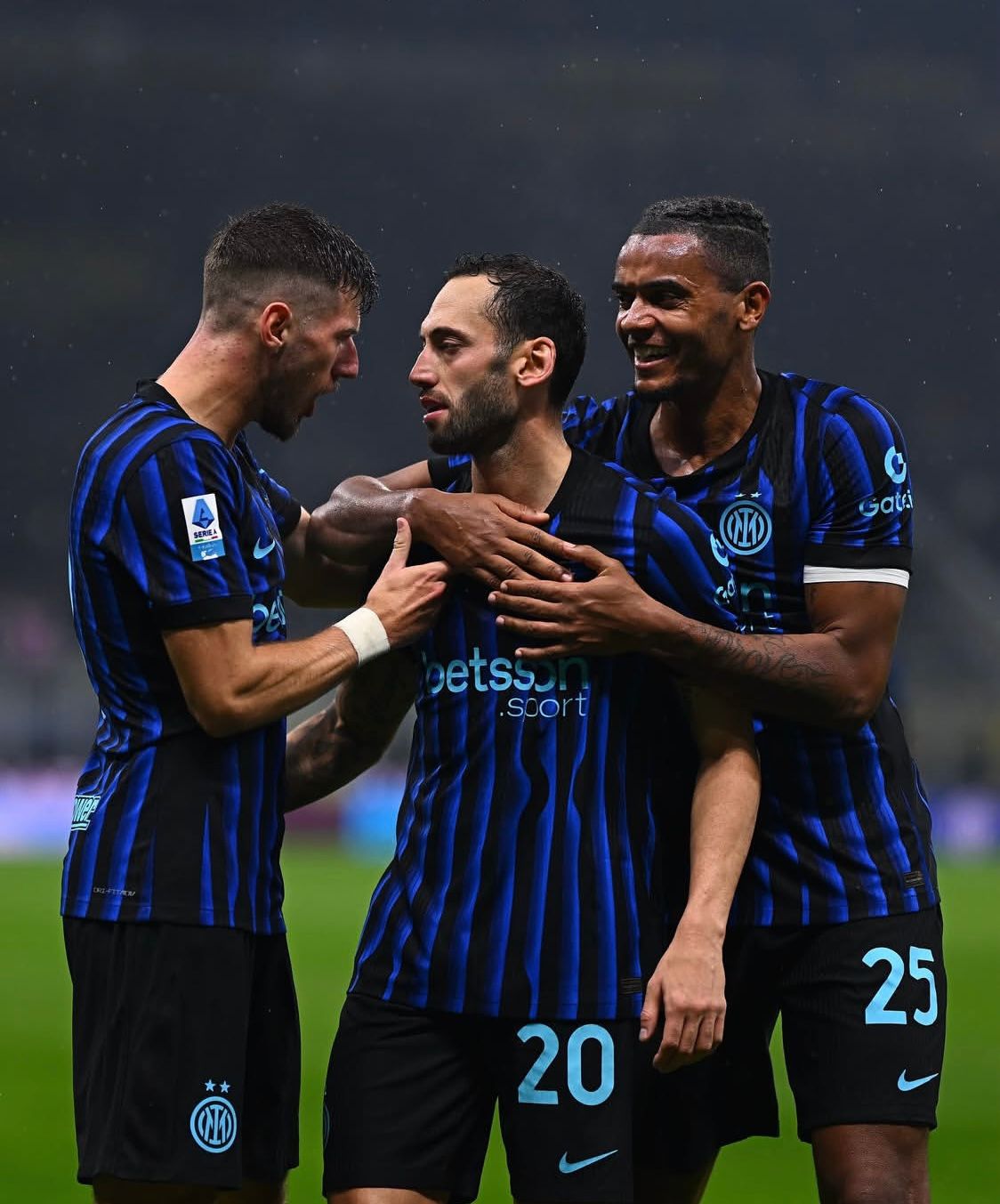 Inter Milan Perkasa di Giuseppe Meazza: Gilas Fiorentina 3-0, Dominasi Tanpa Cela