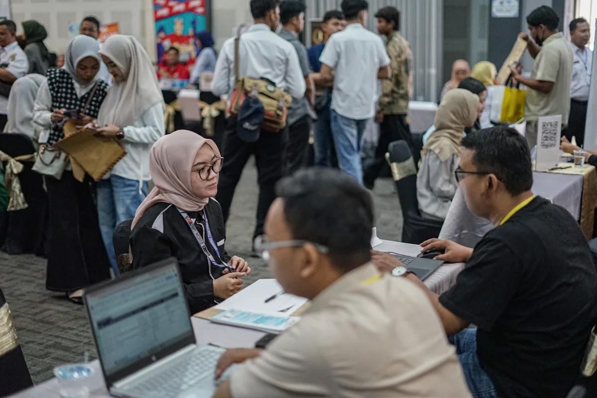Kemnaker Larang Syarat Good Looking, Tinggi Badan hingga Status Nikah di Lowongan Kerja