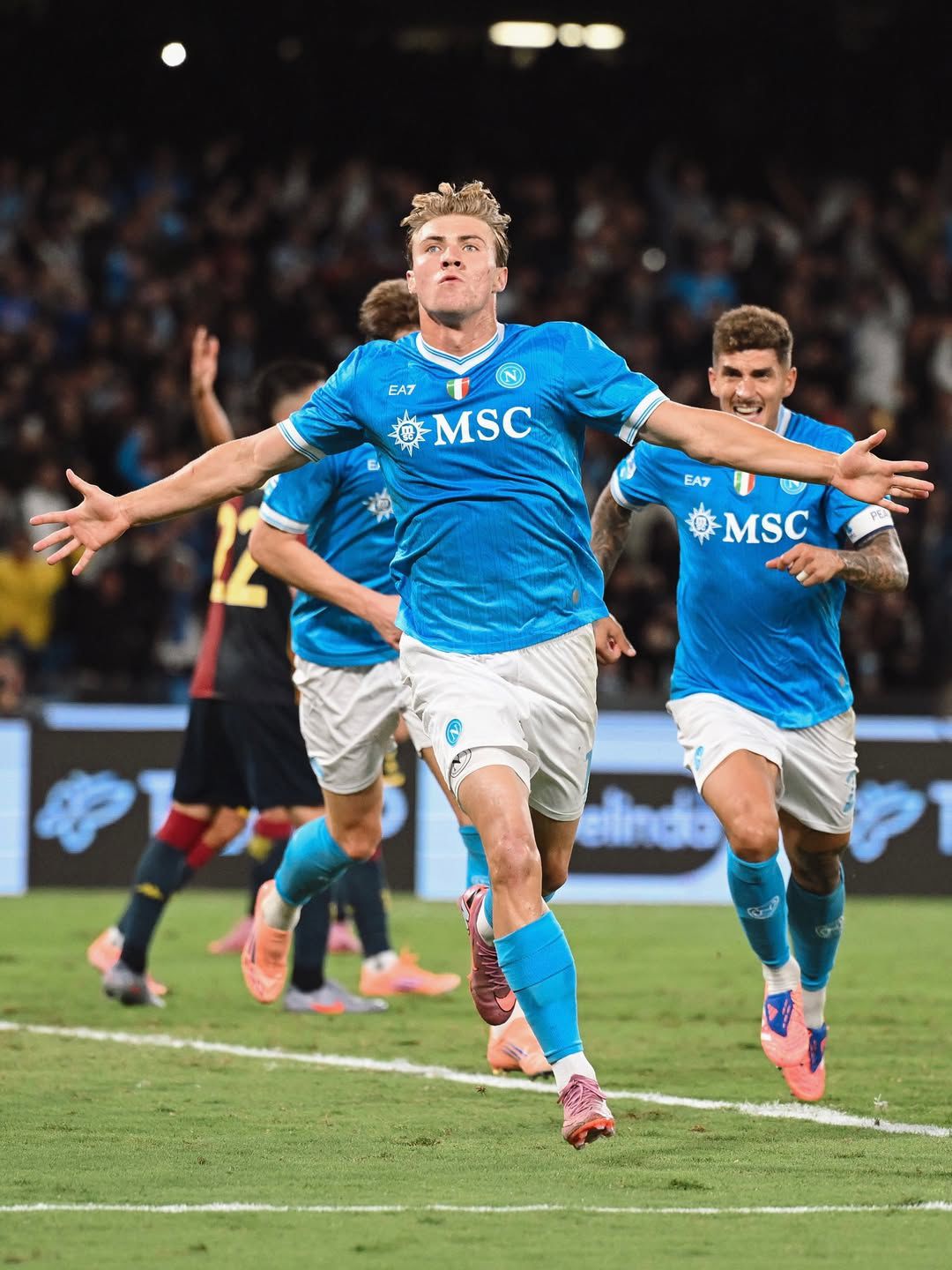 Napoli Comeback Menang 2-1 atas Genoa, Zambo dan Højlund Jadi Penyelamat