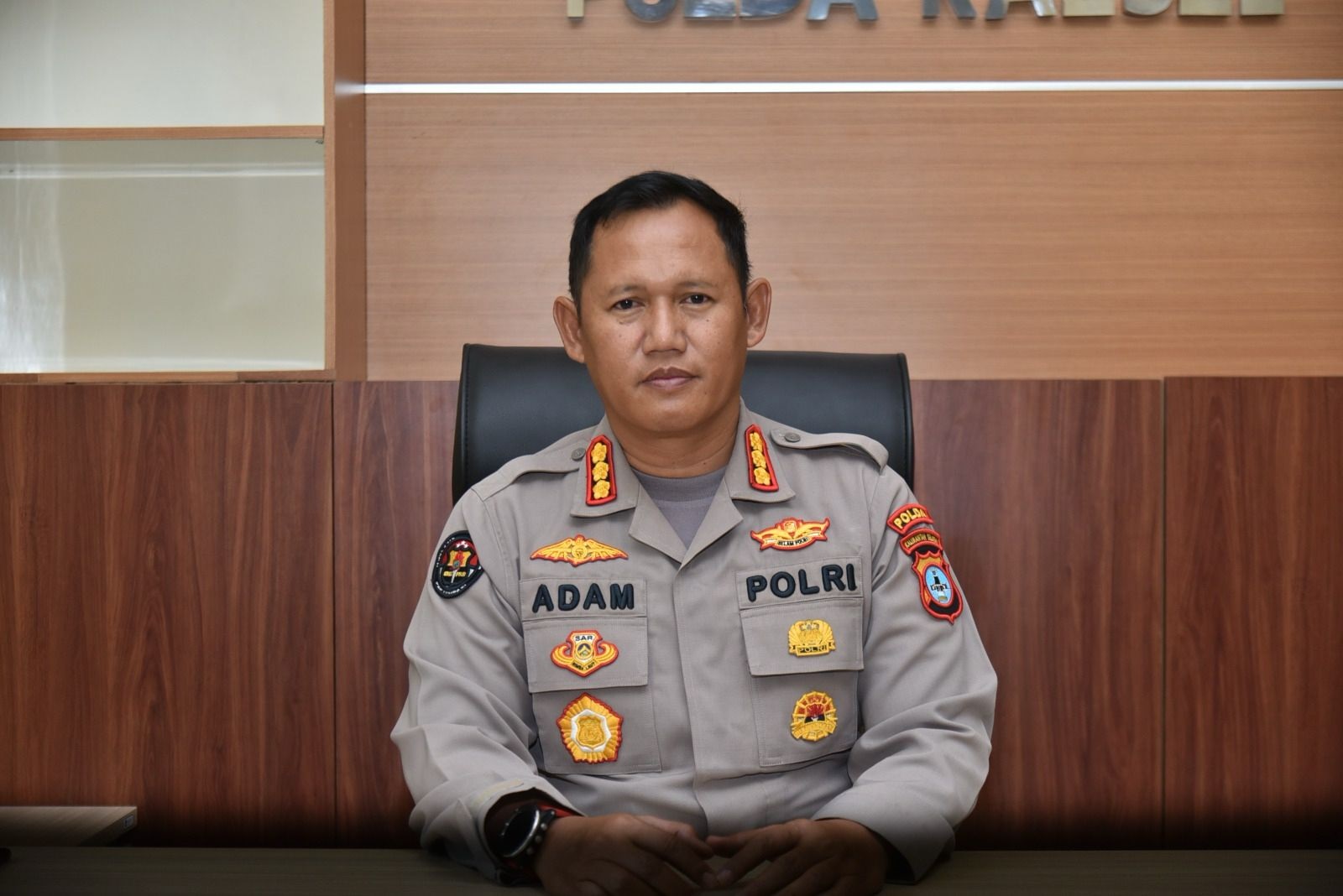 Kapolda Kalsel Pastikan Tidak Ada Pandang Bulu dalam Penegakan Hukum, 6 Anggota Polres HTS Diproses Hukum