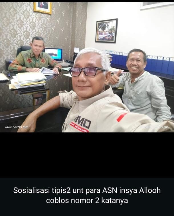 Beredar Foto Sekda Fahrizal Selfie dengan Tim Pemenangan 02 : Sosialisasi Tipis utk ASN Insya Alloh Coblos 02