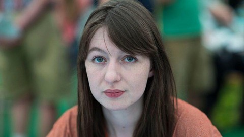 Sally Rooney Mantap Bela Palestina, Siap Hentikan Penjualan Bukunya di Inggris