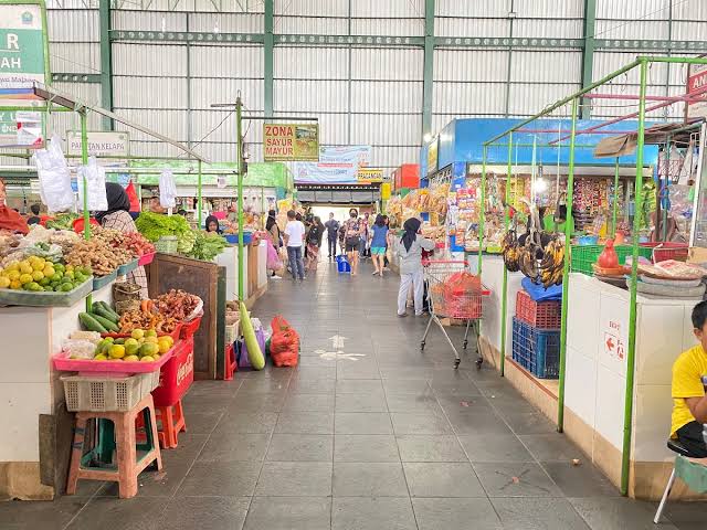 Pasar Bergejolak Jelang Idul Adha: Harga Sembako Naik, Pasar Murah Digelar