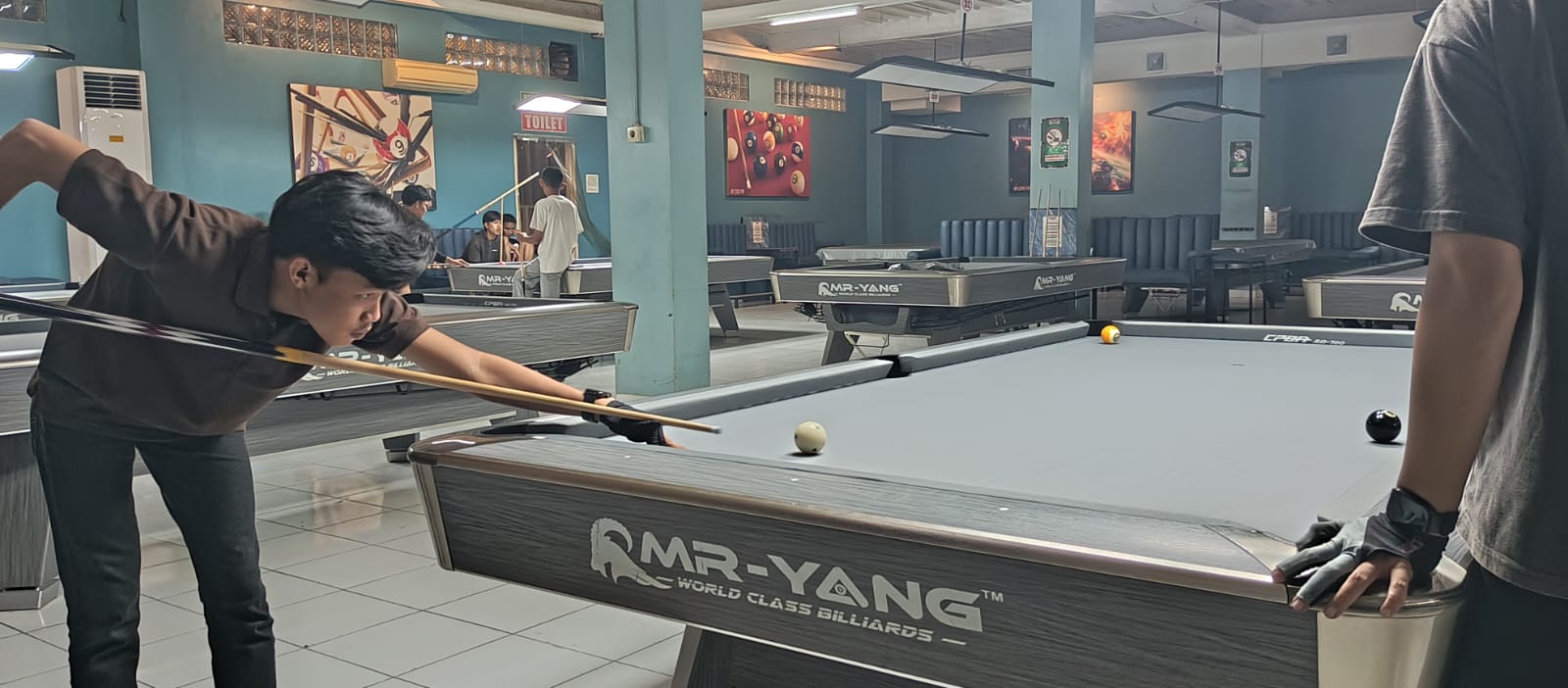 Ngumpul Makin Seru, Biliar Jadi Aktivitas Favorit Anak Muda
