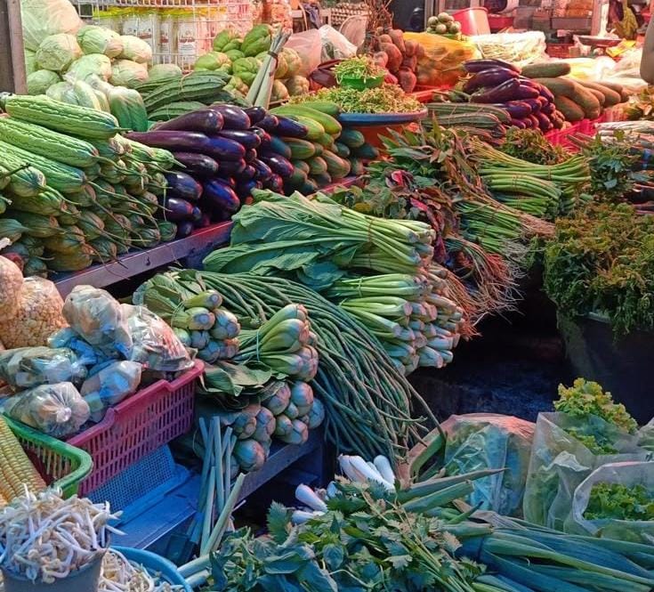 Lebih dari Sekedar Transaksi: Mengintip Jantung Ekonomi dan Warisan Budaya di Pasar Unggulan Bandar Lampung