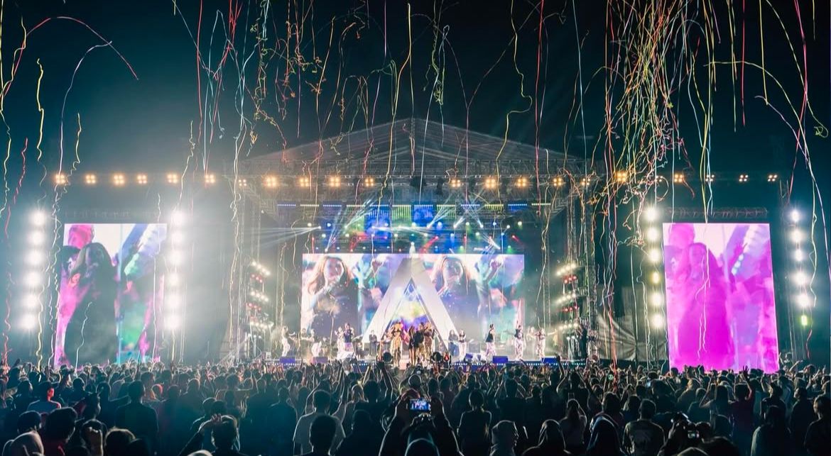 Dangdut Rasa Idol Korea! Konser Ayu Ting Ting Penuh Kejutan dan Hebohkan Penonton!