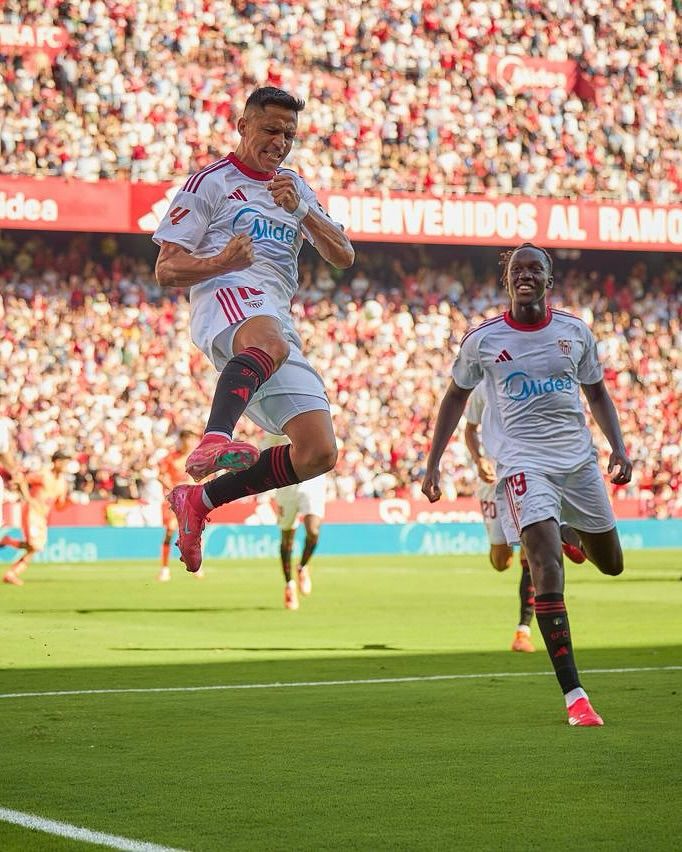Sevilla Permalukan Barcelona 4-1 di Ramon Sanchez Pizjuan, Blaugrana Turun ke Peringkat 2!