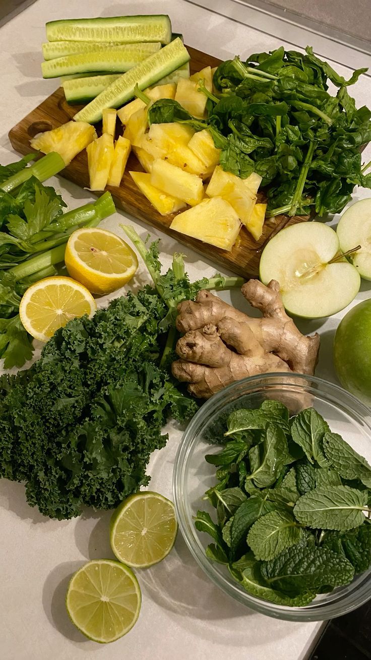 Segar dan Sehat, Ini Makanan dan Minuman yang Bantu Buang Racun Tubuh