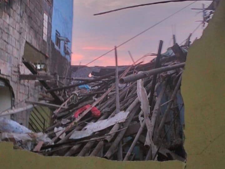 Ledakan Misterius di Pamulang Akibatkan Atap Rumah Runtuh dan Warga Luka-Luka