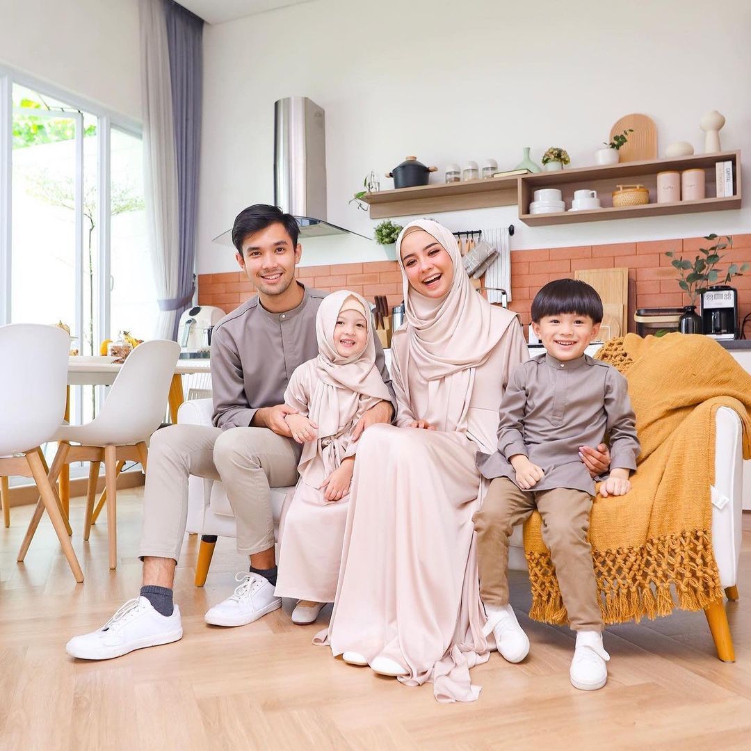 Bukan Lagi Shimmer! Ini Tren Warna dan Model Baju Lebaran 2026 yang Bakal Hits