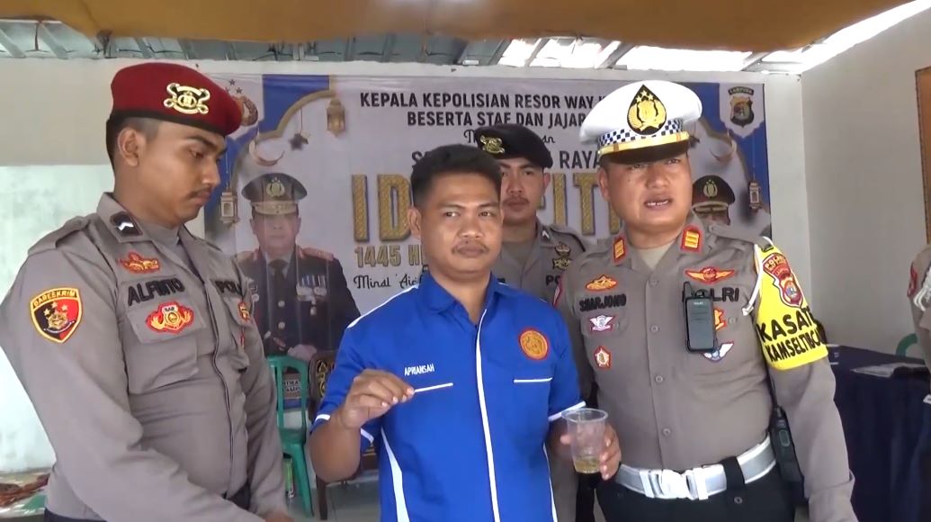 Kawal Ratusan Pemudik Motor, Polres Way Kanan Tes Urine Supir Bus 