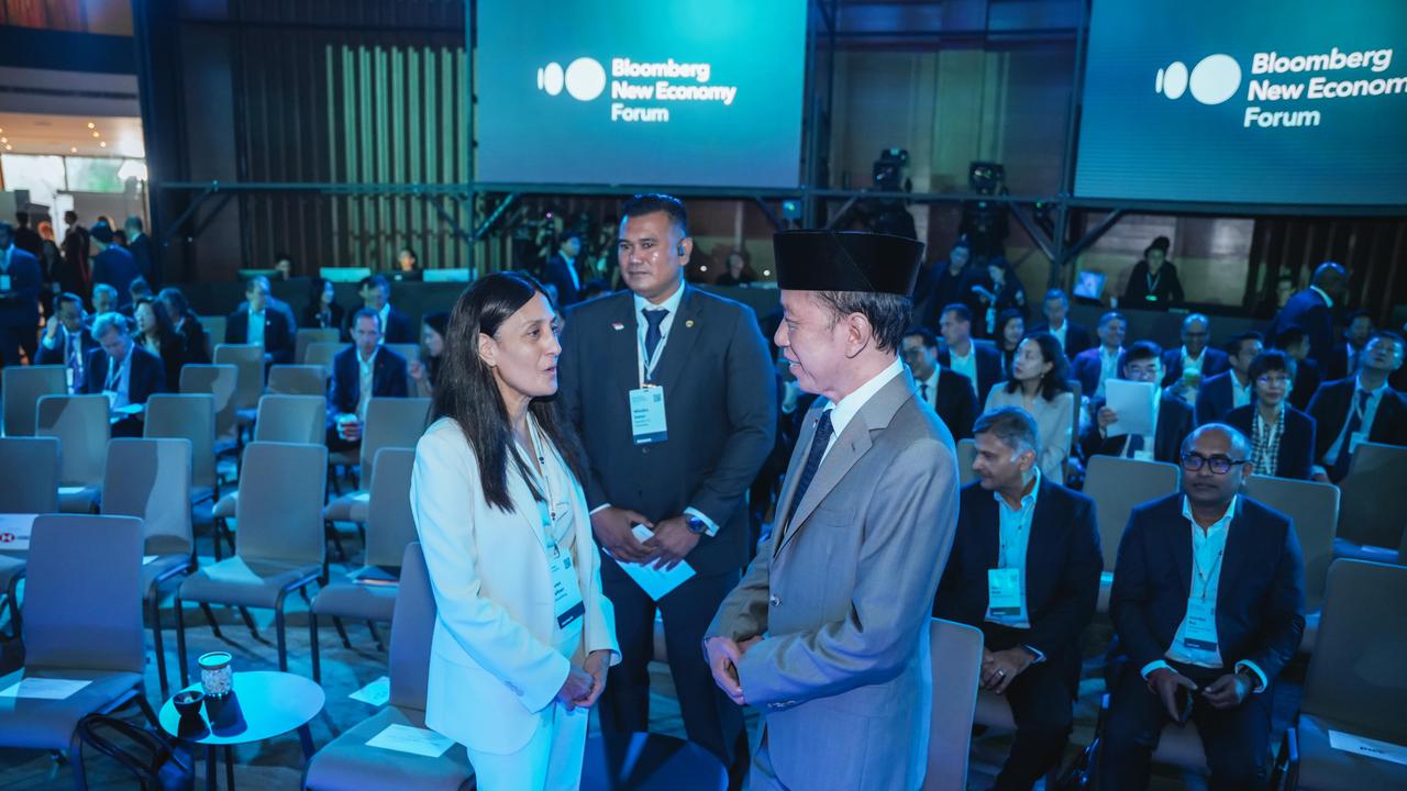 Presiden Jokowi Tegaskan Peluang Kerja Tak Hilang di Era Kecerdasan Buatan pada Bloomberg New Economy Forum 20