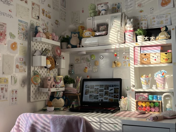 Desk Setup Makin Populer, Meja Belajar Jadi Ruang Ekspresi Anak Muda