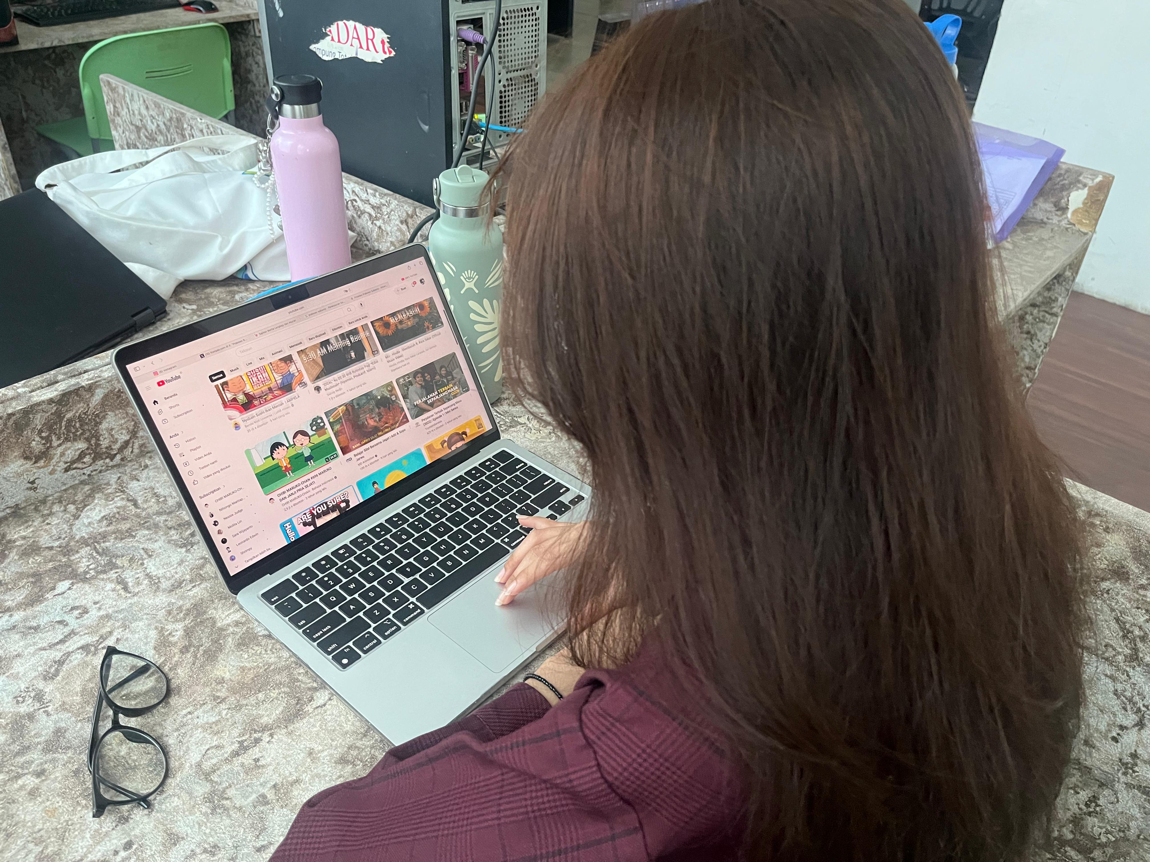 YouTube Terapkan Verifikasi Usia Berbasis AI Secara Luas untuk Lindungi Pengguna Remaja 