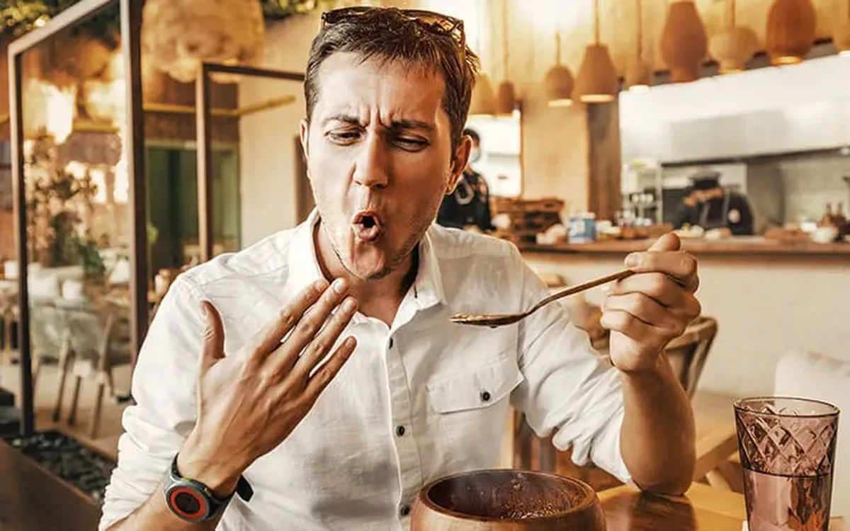 Makan Pedas Bisa Bikin Panjang Umur? Ini Penjelasan Ilmiahnya