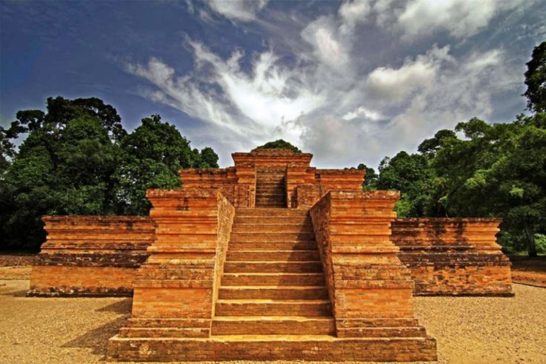 Muaro Jambi: Kompleks Candi Buddha Terbesar di Sumatra