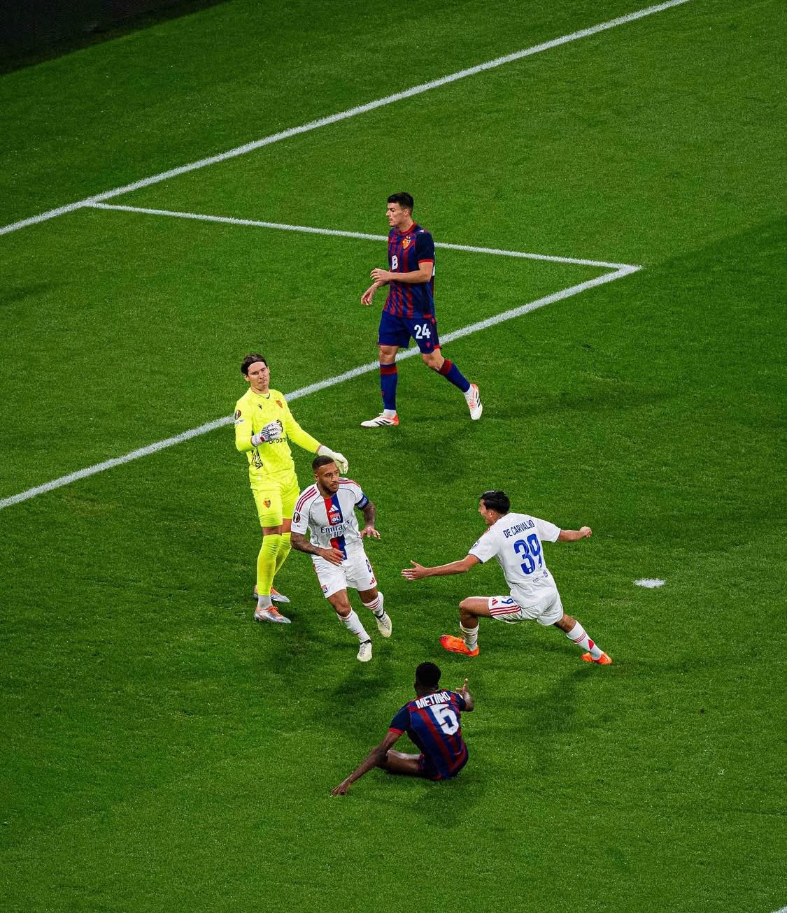 Lyon Tak Terbendung! Tumbangkan Basel 2-0 di Liga Europa