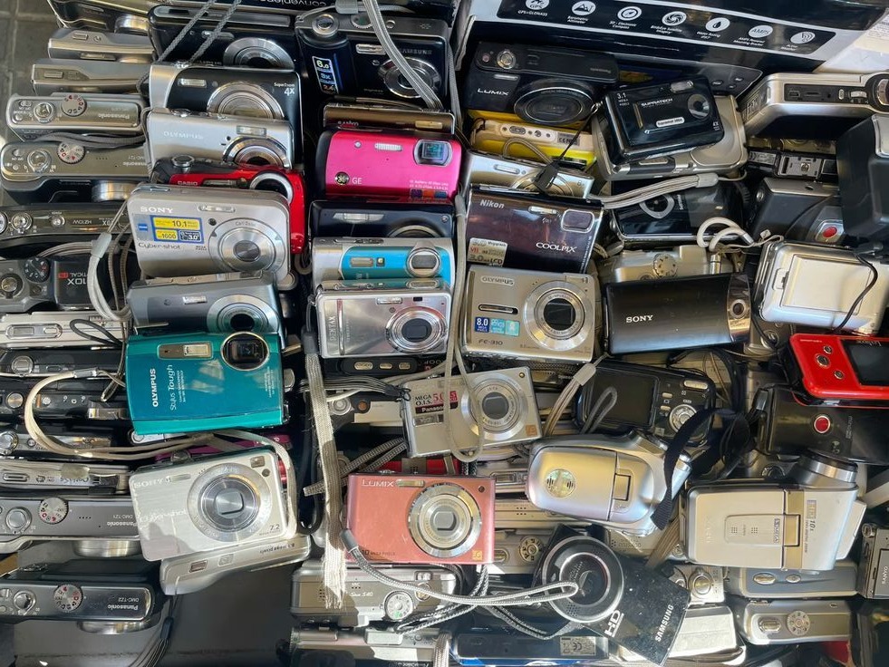 Fenomena Nostalgia Fotografi Era 2000-an, Digicam Kembali Diminati Gen Z