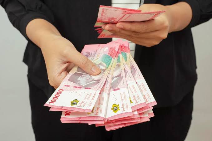 Viral Gaji DPR Naik VS Gaji Guru Dianggap Beban Negara