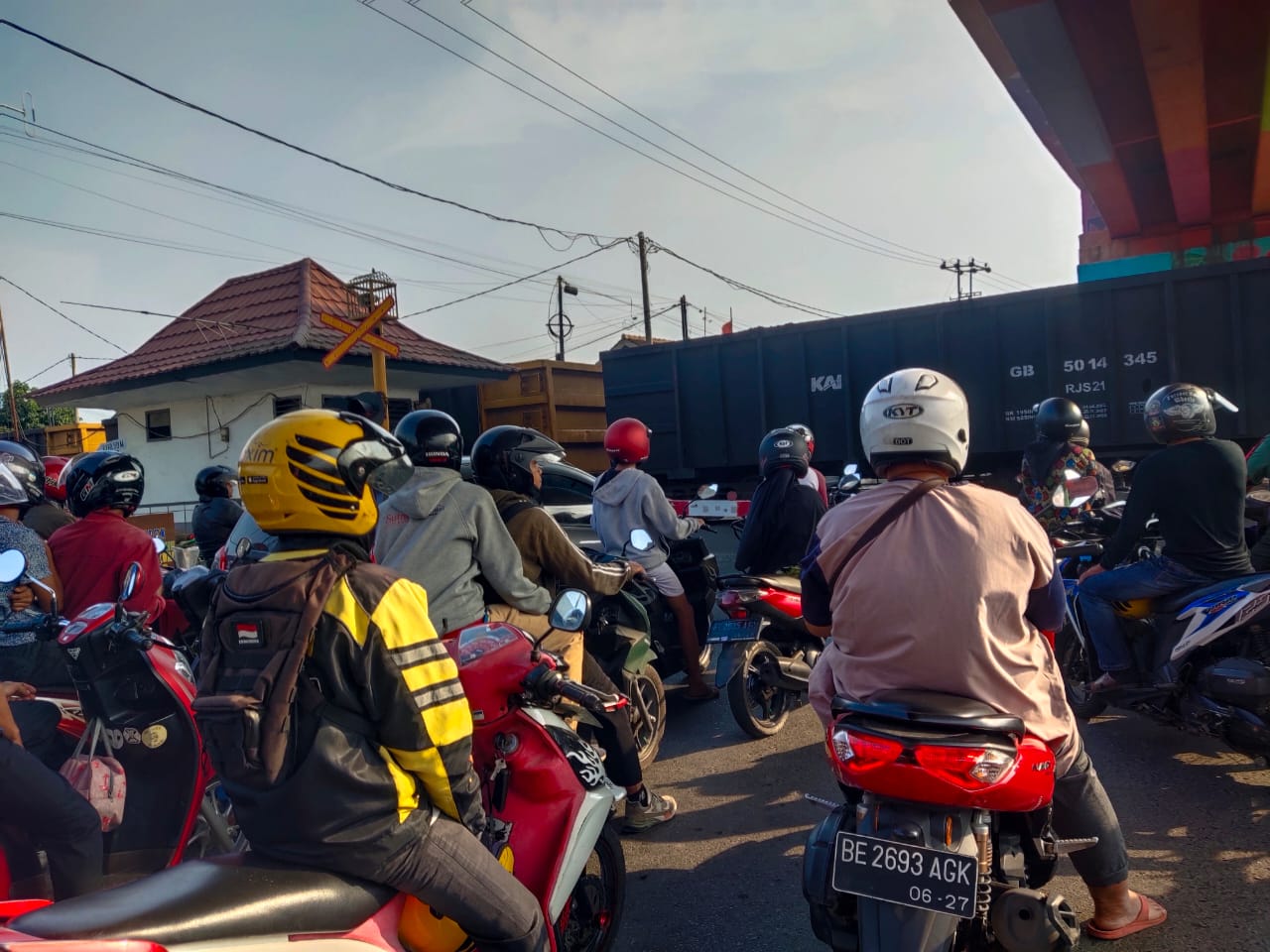  Cuma Selang 6 Hari, Perlintasan Kereta Api Di Lampung Kembali Makan Korban 