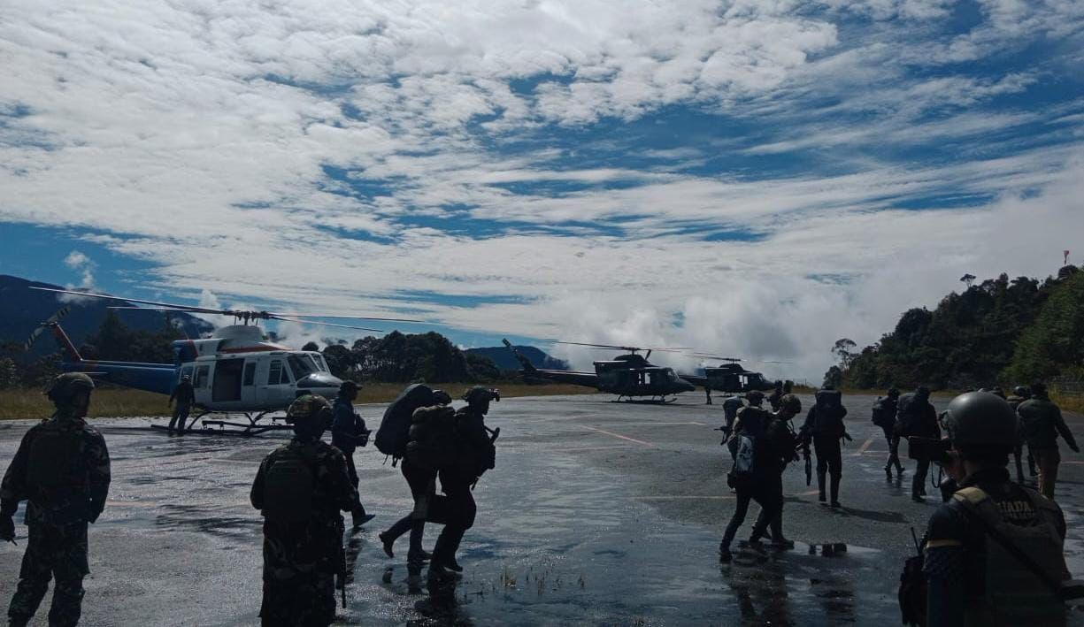 TNI Tumpas 14 Anggota KKB di Intan Jaya, Kuasai Markas dan Amankan Senjata