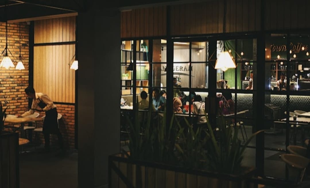 Sensasi Kuliner Nusantara, Malaysia hingga Western di Newtown Coffee, Cafe 24 Jam di Bandar Lampung