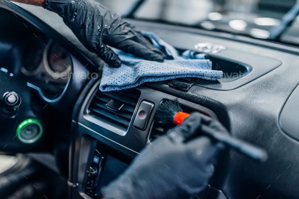 Tips Menjaga Interior Mobil Anda Tetap Bersih