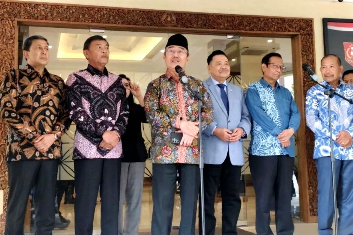 Komisi Reformasi Polri Ajak Masyarakat Sampaikan Saran Lewat WA dan Email Resmi