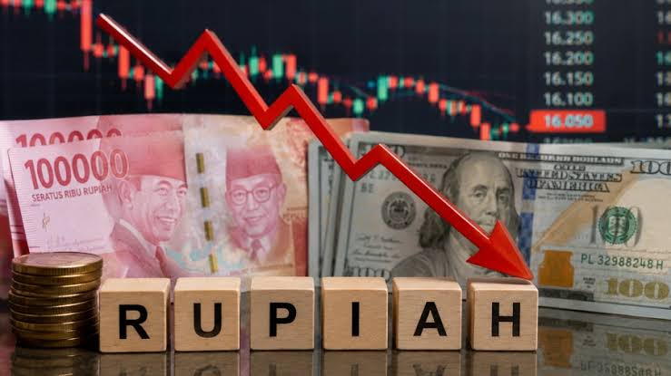 Rupiah Tembus Rp18.126 per Dolar AS, Mendekati Level Terlemah
