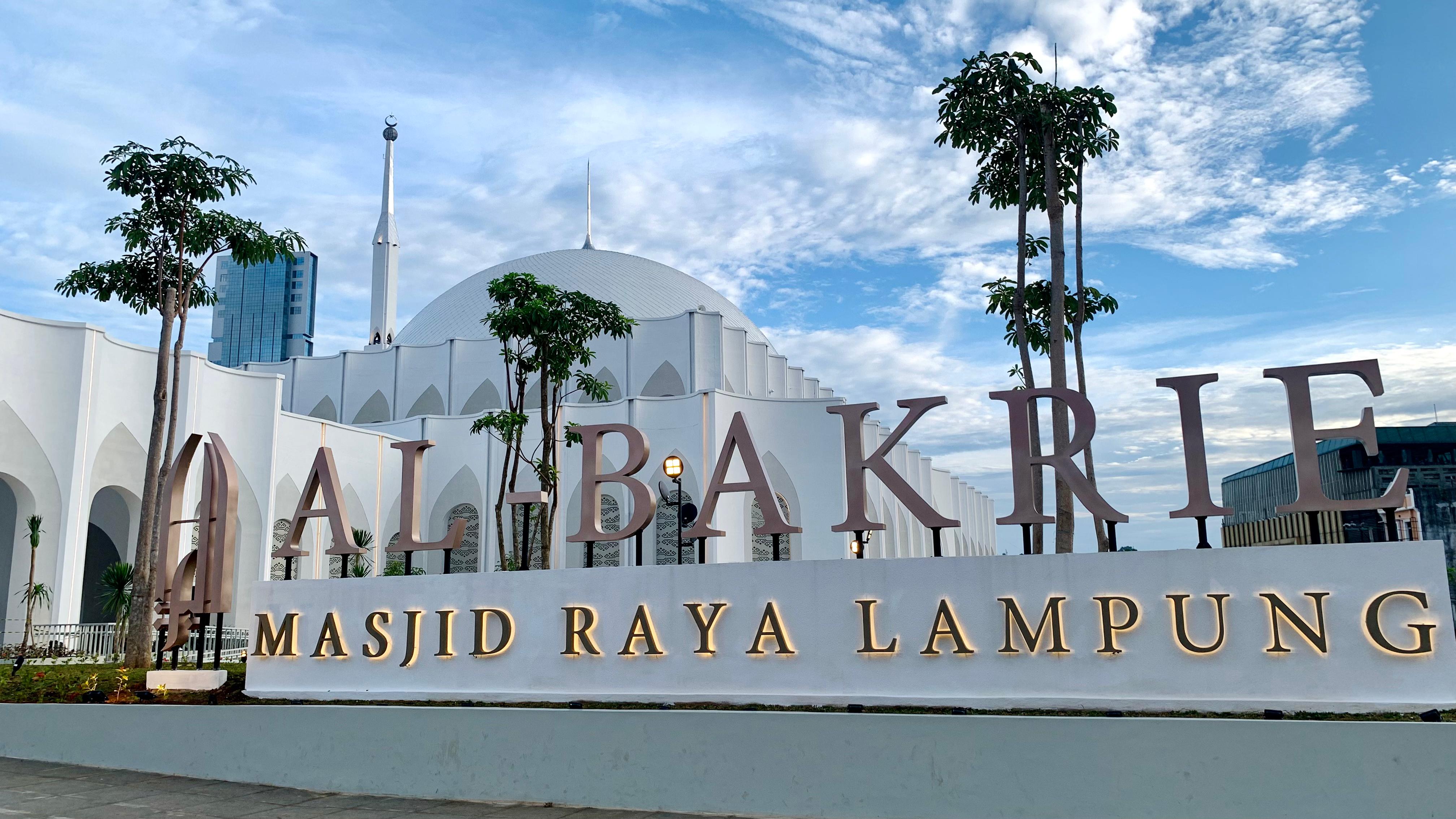 Masjid Raya Al-Bakrie Diresmikan Hari Ini, Sholat Jum'at Perdana Digelar