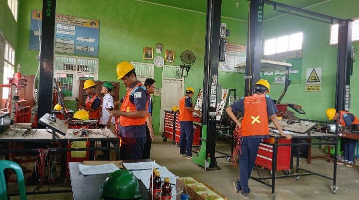 SMKN 1 Tegineneng Tancap Gas Cetak SDM Siap Kerja Bersama Dunia Industri