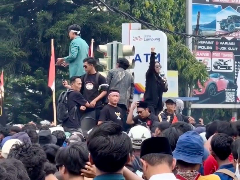 Ribuan Massa Aliansi Lampung Melawan Datangi DPRD, Sampaikan 10 Tuntutan