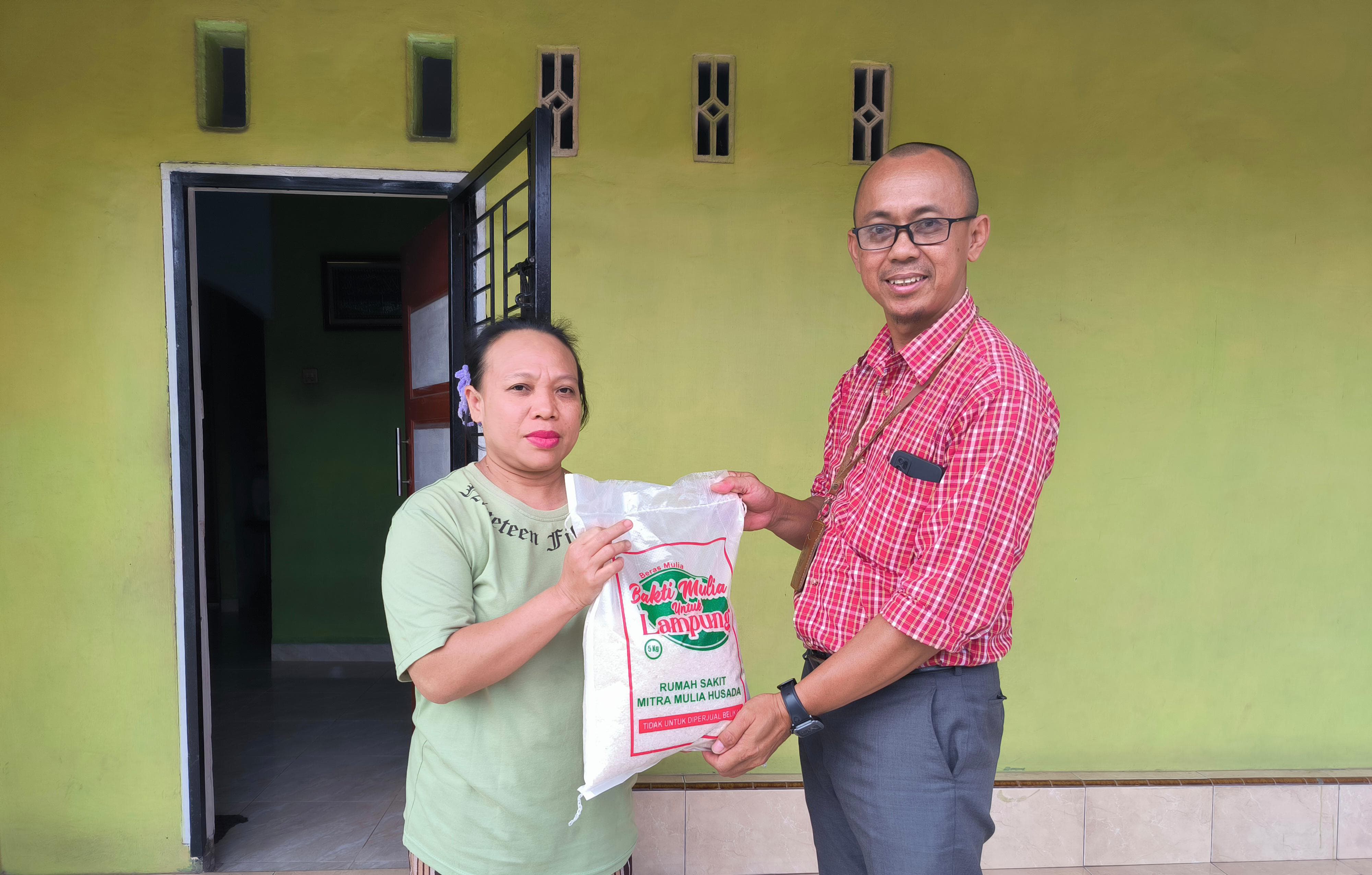 Warga Sekitar Mengaku Rasakan Manfaat dari CSR yang diberikan RS MMH Bandarjaya 