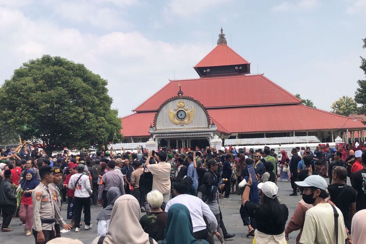 Unik dan Langka! Mengenal Tradisi Grebeg Maulud Khas Kraton-an Yogyakarta