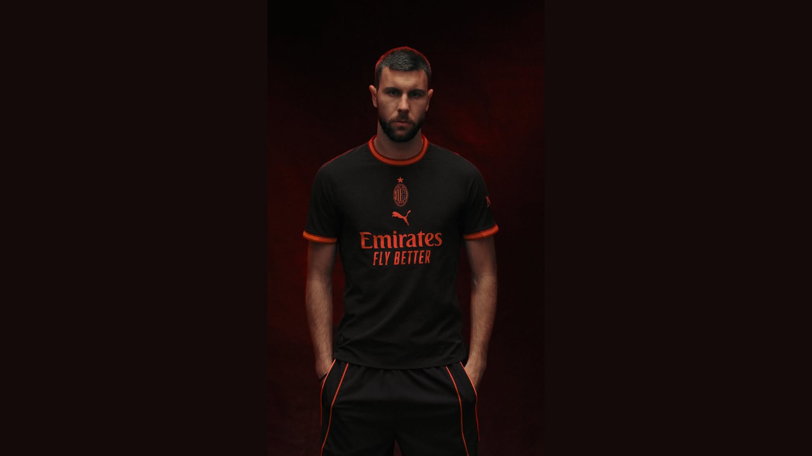 Jersei Ketiga Baru AC Milan Resmi Dirilis, Debut di GBK