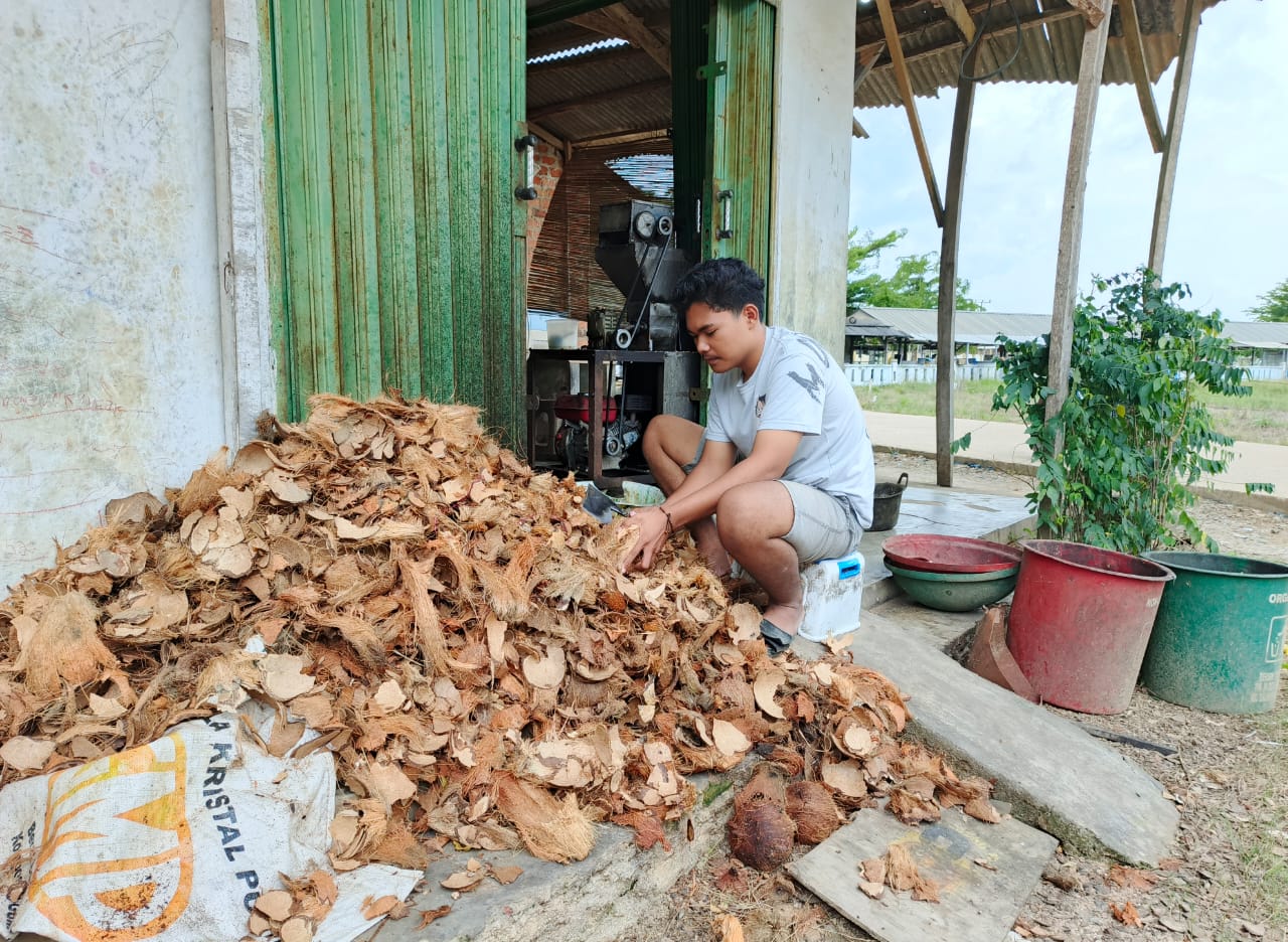 Harga Santan di Mesuji Lampung Meroket