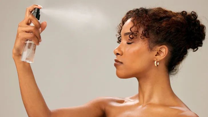 Bingung Pilih Setting Spray? Ini 3 Jenis Setting Spray Sesuai Tipe Kulit