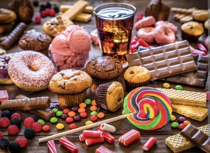 Konsumsi Makanan Manis Berlebih Tingkatkan Risiko Gangguan Kesehatan
