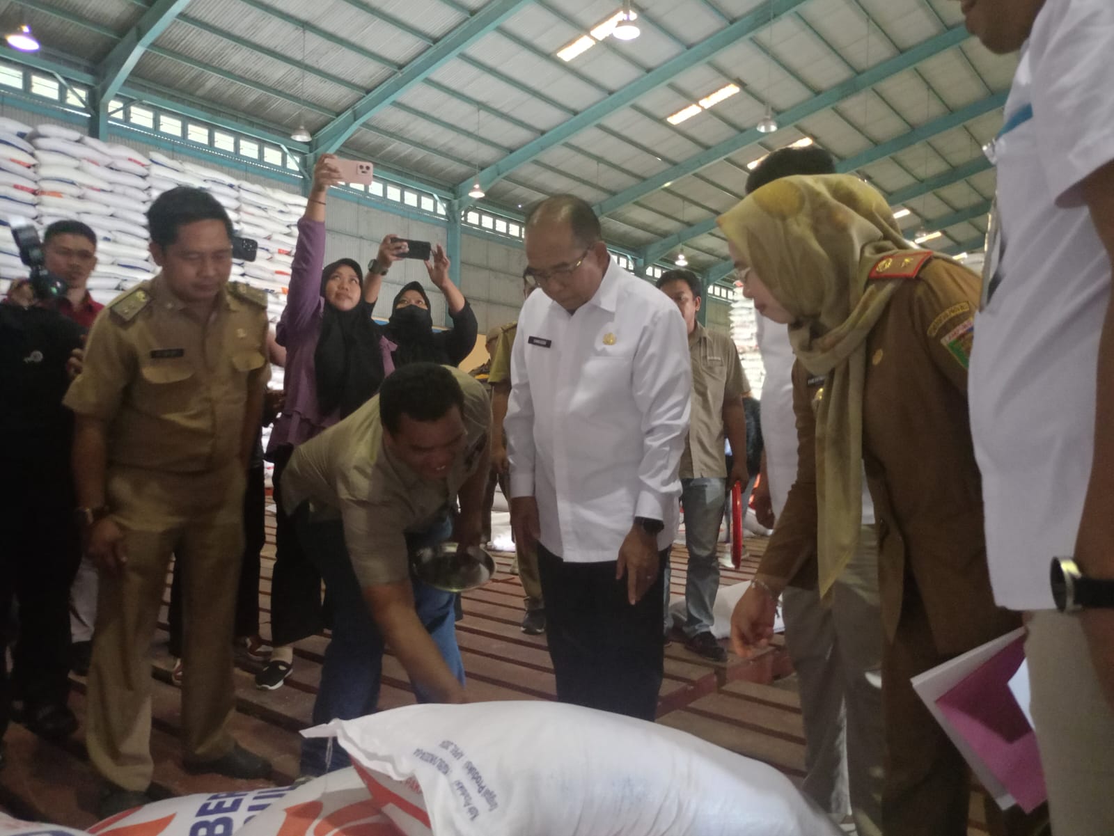 Pj. Gubernur Klaim Tersedia Pangan Lampung Aman Tapi Mahal 