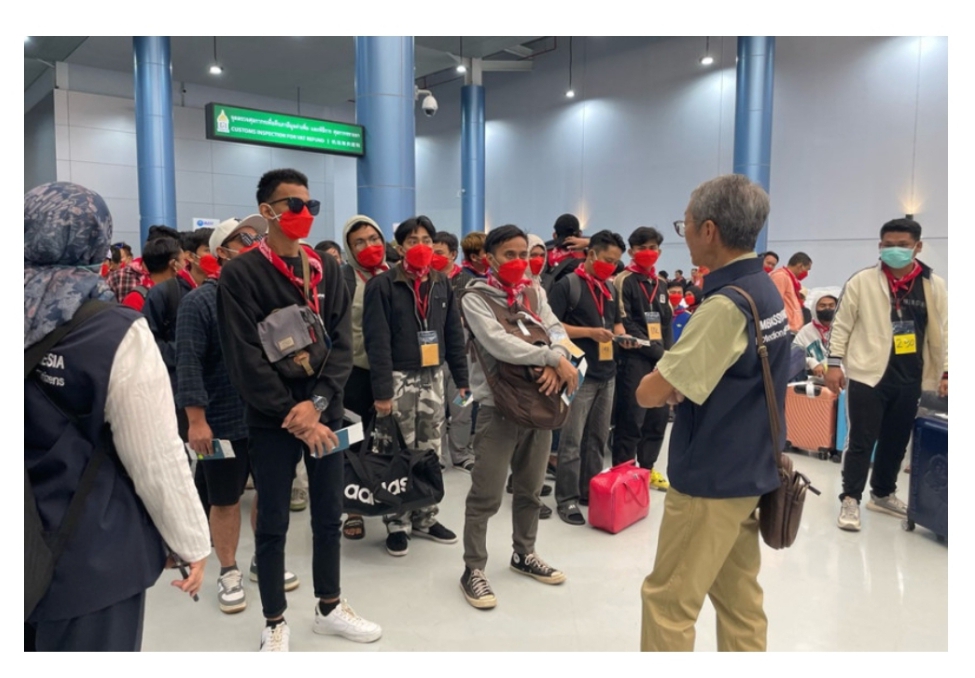 Begini Kondisi 400 WNI Korban Eksploitasi Online Scam di Myanmar Saat Tiba di Bandara Soeta