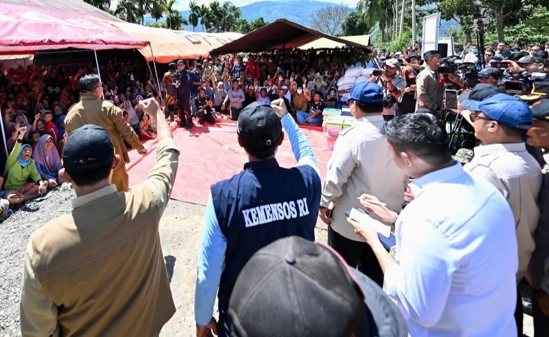 Kemensos Dirikan 28 Dapur Umum, Produksi 100 Ribu Porsi Makanan untuk Korban Bencana Sumatera