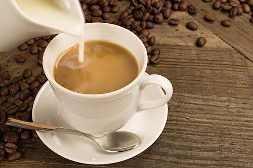 Kopi Susu Masih Jadi Favorit, tapi Tren Minuman Sehat Mulai Menggeser