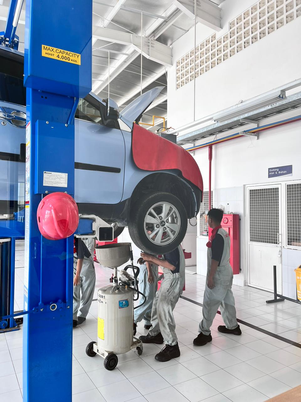 Jangan Tunggu Rusak! Ini Alasan Servis Berkala Mobil Wajib Dilakukan