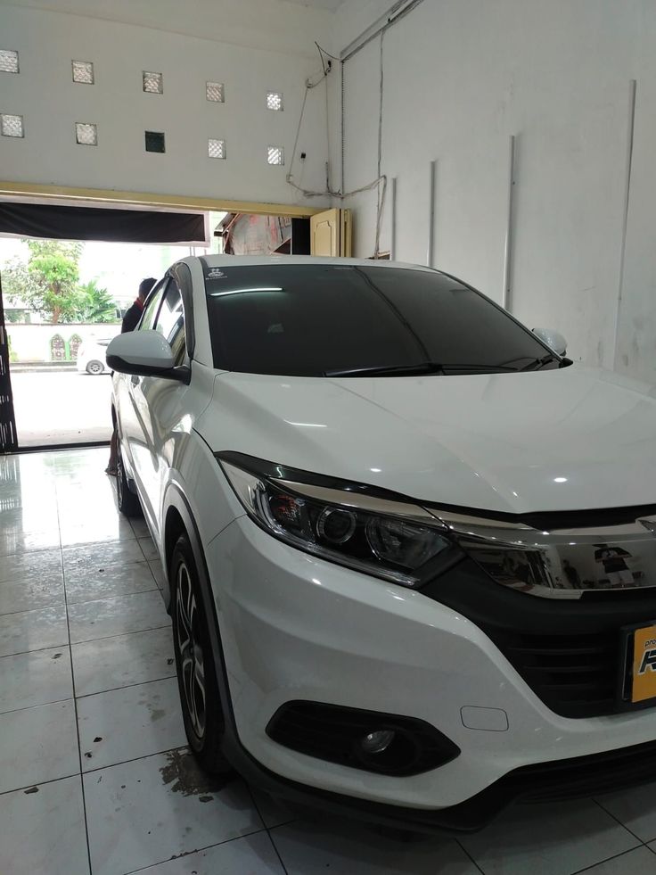 Lima Rekomendasi Kaca Film Mobil untuk Roadtrip Jarak Jauh