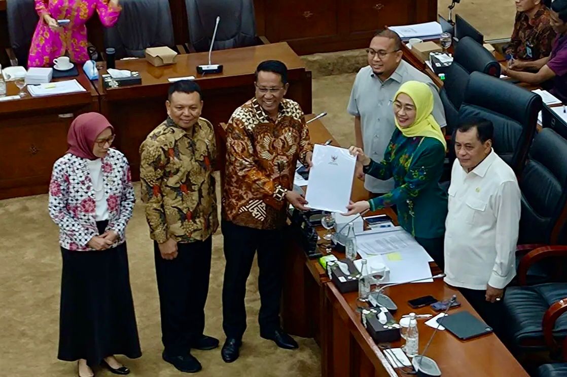 DPR Setujui RUU BUMN, Bahas BPBUMN dan Larangan Rangkap Jabatan