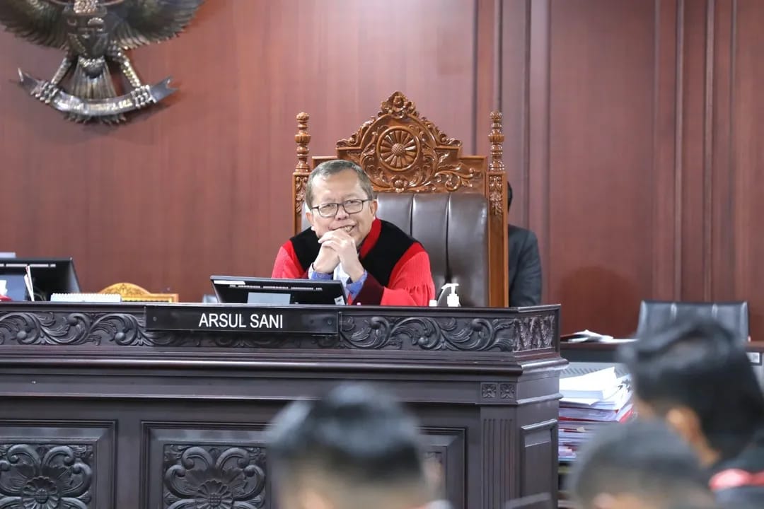 Hakim MK Arsul Sani Diterpa Dugaan Ijazah Palsu, MKMK Beri Respons Resmi