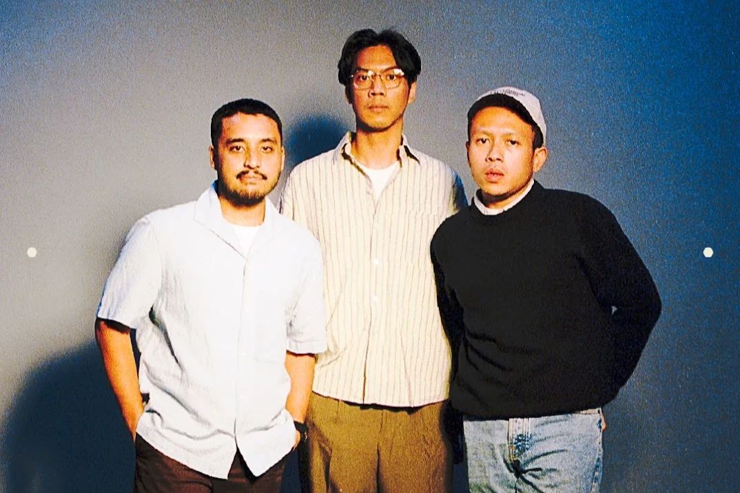 Perunggu Rilis Video Klip ‘Pikiran yang Matang’ dengan Nuansa Sinetron 2000-an